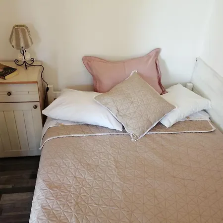 Serene In Near The Town Senj Apartment Starigrad (Kvarner)